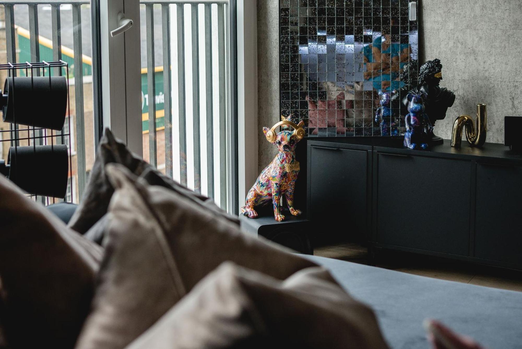 Exg Luxury-stylish-unique-central-powerstation-londoneye Apartment *